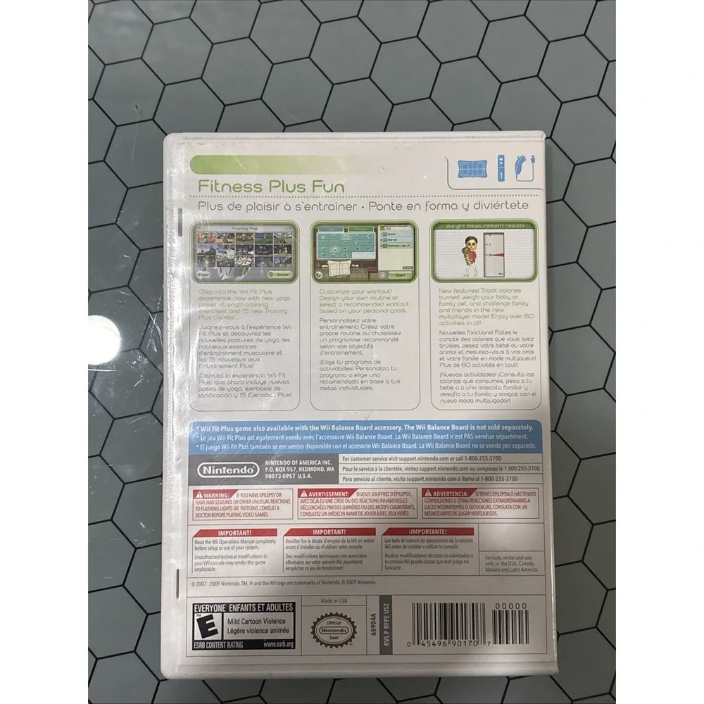 Wii Fit Plus (Nintendo Wii, 2009) VG Condition, Complete w/ manual,‎ TESTED